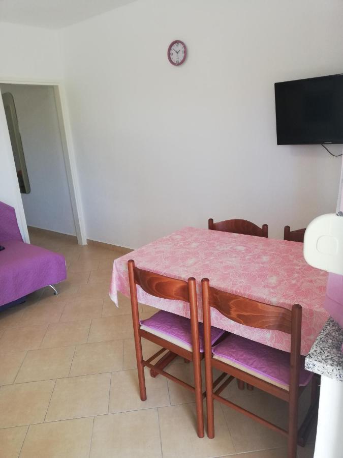 Emil Appartement Jasenice  Buitenkant foto