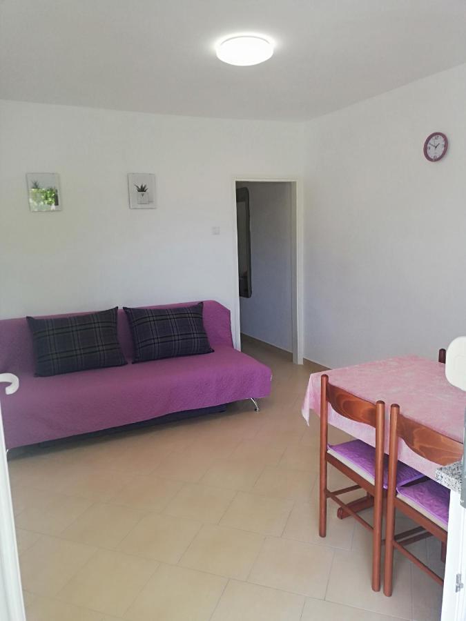 Emil Appartement Jasenice  Buitenkant foto