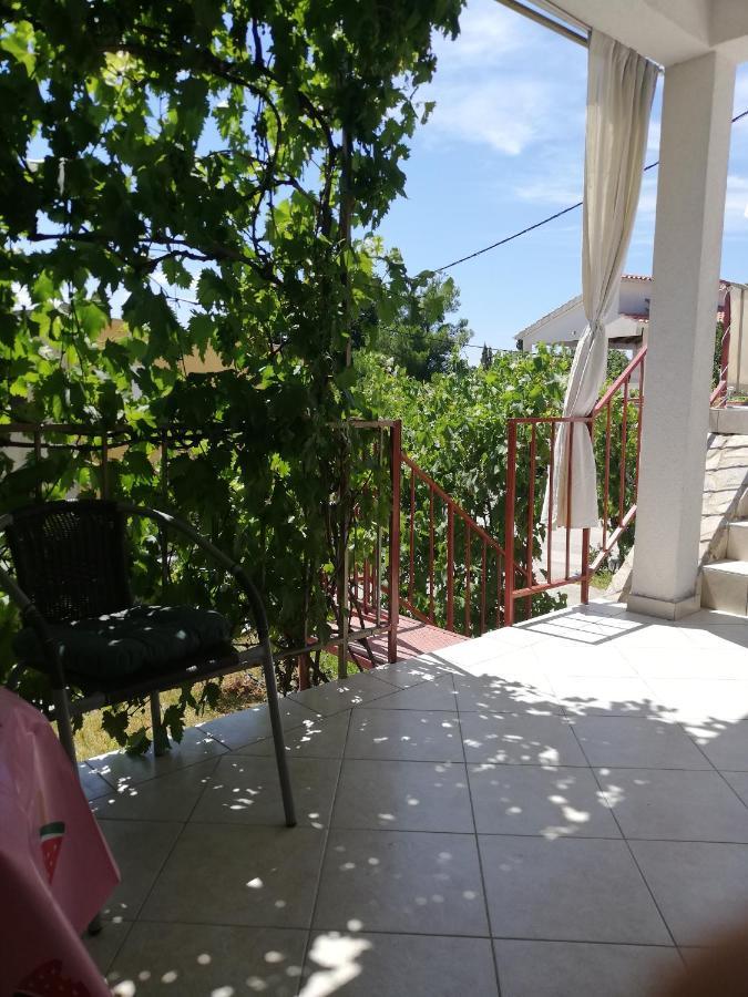 Emil Appartement Jasenice  Buitenkant foto